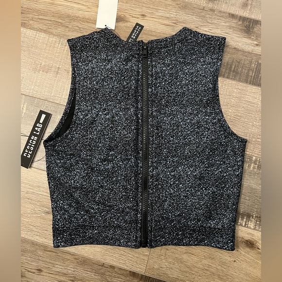 Design Lab Lord & Taylor Sparkling Black and blue Tank cropped Top NWT - Picture 2 of 9